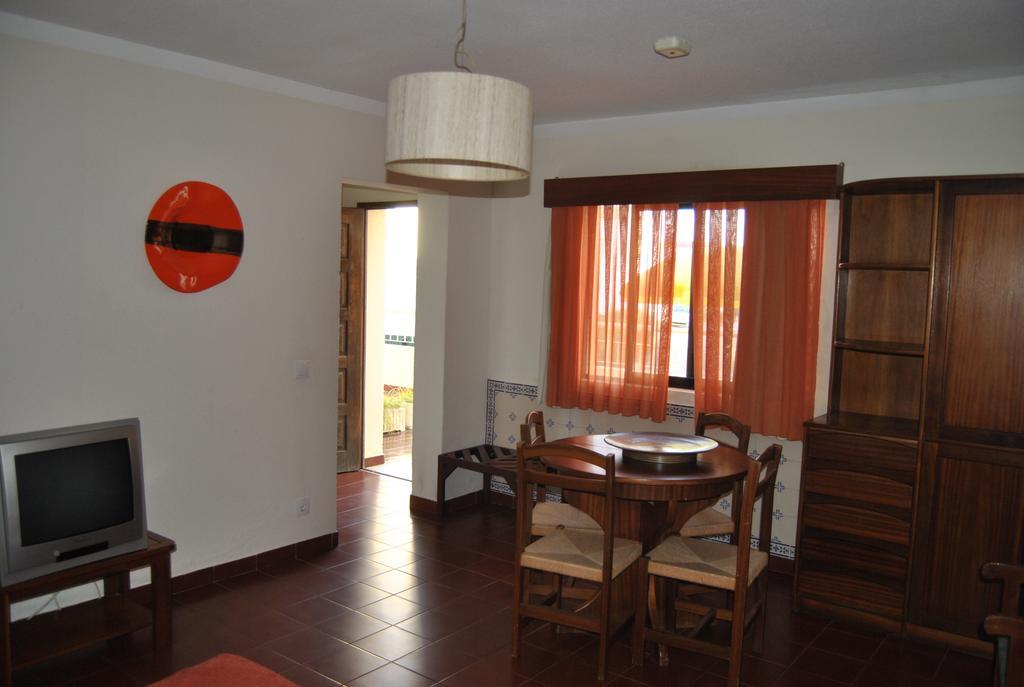 Apartamentos Olhos Do Mar Albufeira Eksteriør bilde