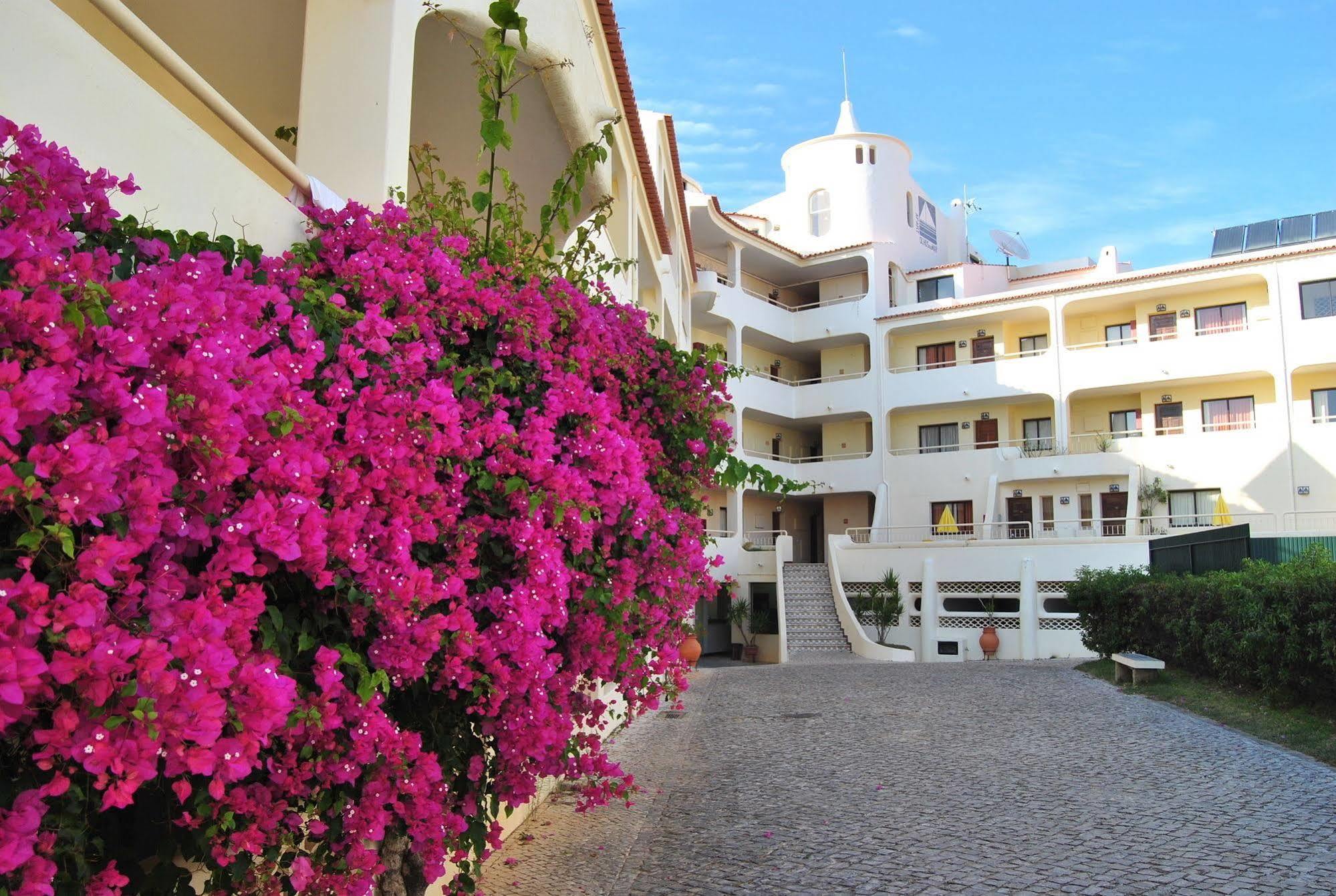 Apartamentos Olhos Do Mar Albufeira Eksteriør bilde